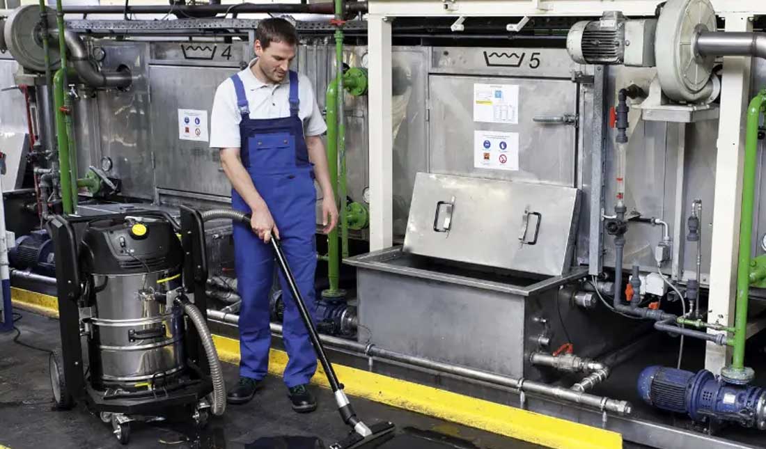 نگهداری از دستگاه های نظافت صنعتی